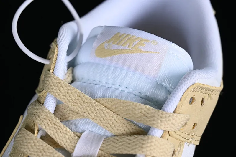 All Categories Nk SB Dunk Series Nk SB Dunk Low low-top sneakers Cost-effective version Dunk Low "Team Gold" golden wheat color SB low-top sports and leisure sneakers DV0833-100
